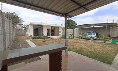 Venta de Casa en Manta Sector Villa Marina
