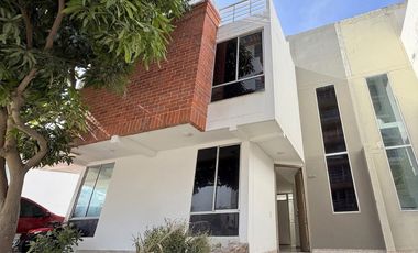 Casa en Venta en Atardecer de la Sierra, para Remodelar, Santa Marta