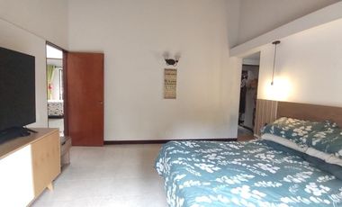 Casa en la loma de las brujas