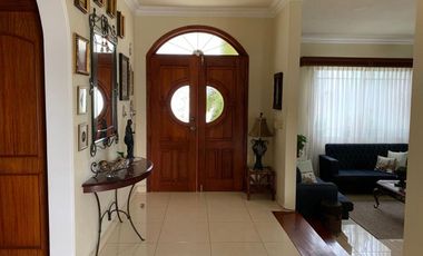 Casa de Venta en Urbanización Manta 2000, Manta, Manabí, Ecuador