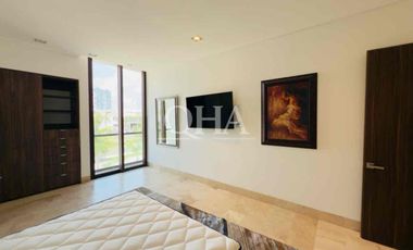 Se renta departamento en Punta del mar Puerto Cancún