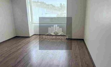 Renta de Casa de 5 dormitorios, Sector Pacho Salas, Cumbayá, Ecuador