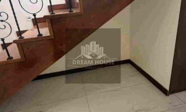 Renta de Casa de 5 dormitorios, Sector Pacho Salas, Cumbayá, Ecuador