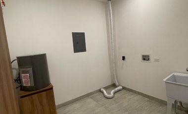 CASA EN CONDOMINIO EN RENTA