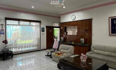 Rumah Terawat semi furnished Tengah Kota di Kasin Klojen Malang