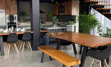 Renta de Casa Amoblada, Sector Lumbisí, Cumbayá, Ecuador