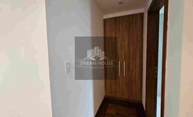 Venta de Casa Dúplex de 3 dormitorios, Sector Cumbayá, Ecuador