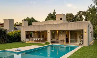 Casa en Country El Paso en venta - 3 dormitorios, pileta y seguridad en Santo Tomé, Santa Fe