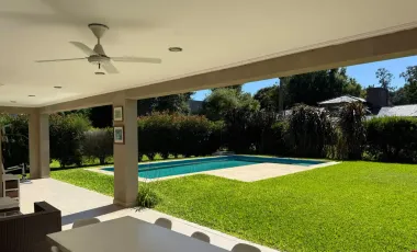 Casa en Country El Paso en venta - 3 dormitorios, pileta y seguridad en Santo Tomé, Santa Fe