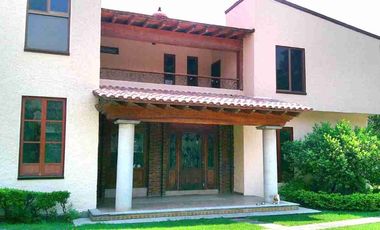 Excelente casa en RENTA ideal para inversiónistas (JIUTEPEC)