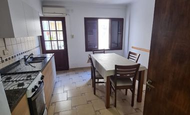 Duplex en Venta sobre C. Urquiza 1400 - 3 Dorm, Cocina Comedor, Living, Doble balcon