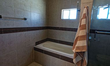 CASA EN VENTA EN ENSENADA