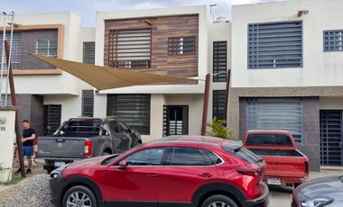 Cómoda casa en renta para vivir con armonía, en paz y feliz / Privada en Prado Hermoso, León, Gto.