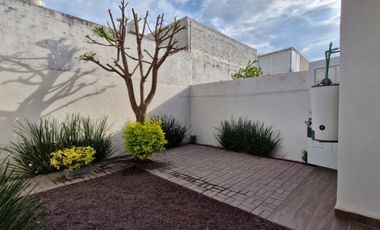 Cómoda casa en renta para vivir con armonía, en paz y feliz / Privada en Prado Hermoso, León, Gto.