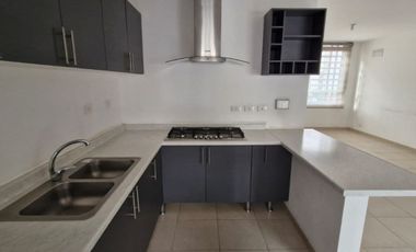 Cómoda casa en renta para vivir con armonía, en paz y feliz / Privada en Prado Hermoso, León, Gto.