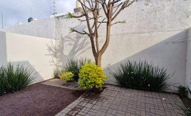 Cómoda casa en renta para vivir con armonía, en paz y feliz / Privada en Prado Hermoso, León, Gto.