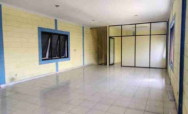 DISEWA GUDANG KANTOR GANDENG LUAS 1656 M2 SIAP PAKAI DI JL BENUA INDAH  NAMBO TANGERANG KOTA