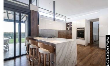 Casa en Arriendo Sector Alto de las Palmas - Envigado