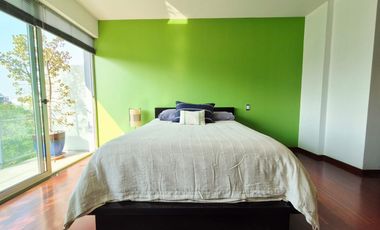 RENTA PENTHOUSE AMUEBLADO CON ROOF GARDEN PRIVADO EN NUEVO LEON CONDESA