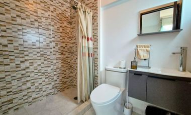 RENTA PENTHOUSE AMUEBLADO CON ROOF GARDEN PRIVADO EN NUEVO LEON CONDESA