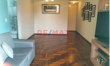 VENDO AMPLIO DEPARTAMENTO EN CHORRILLOS