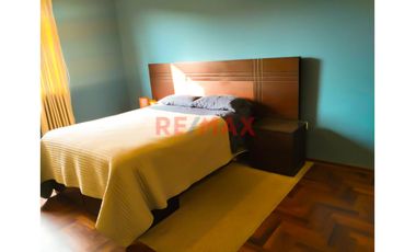 VENDO AMPLIO DEPARTAMENTO EN CHORRILLOS