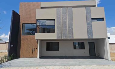 Residencia en Venta Lomas de Angelópolis Parque Dublín, Amplia, Moderna y con Roof Garden