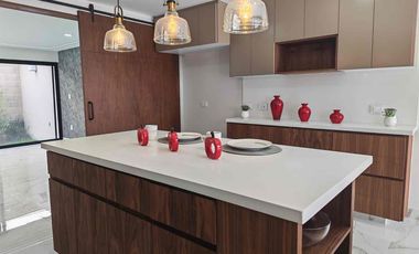 Residencia en Venta Lomas de Angelópolis Parque Dublín, Amplia, Moderna y con Roof Garden