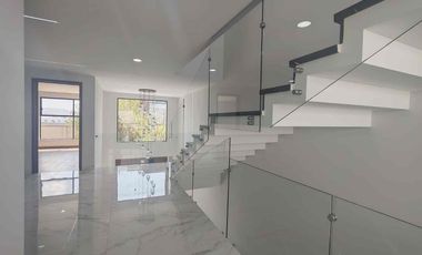 Residencia en Venta Lomas de Angelópolis Parque Dublín, Amplia, Moderna y con Roof Garden