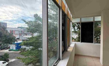Di Jual atau Di Sewa Ruko Empat Lantai Furnished Di Lokasi Strategis Kalideres