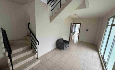 Di Jual atau Di Sewa Ruko Empat Lantai Furnished Di Lokasi Strategis Kalideres