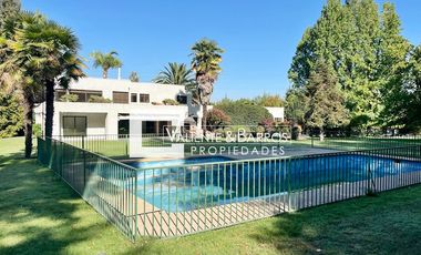 Casa en Venta en Condominio Los Nogales Machalí