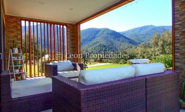 Leon Propiedades vende o arrienda con compromiso de compraventa hermosa casa en condominio, Curacaví.