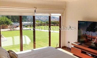 Leon Propiedades vende o arrienda con compromiso de compraventa hermosa casa en condominio, Curacaví.