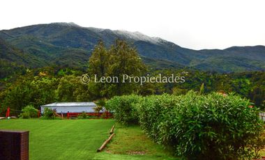 Leon Propiedades vende o arrienda con compromiso de compraventa hermosa casa en condominio, Curacaví.
