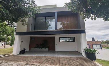 Casa en Venta parque Cuernavaca Lomas de Angelópolis, 3 Recámaras cerca de Chedraui selecto.