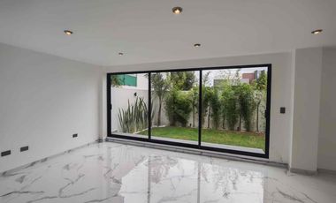 Casa en Venta parque Cuernavaca Lomas de Angelópolis, 3 Recámaras cerca de Chedraui selecto.