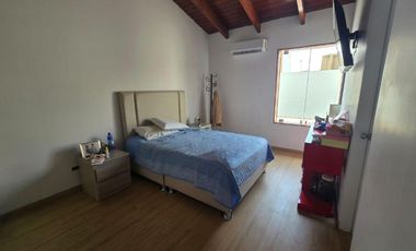 Linda Casa 363 m² *REMODELADA* en La Urb. El Remanso - La Molina