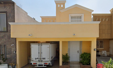 CASA EN VENTA LOS PIRINEOS 26