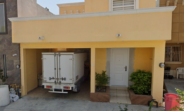 CASA EN VENTA LOS PIRINEOS 26