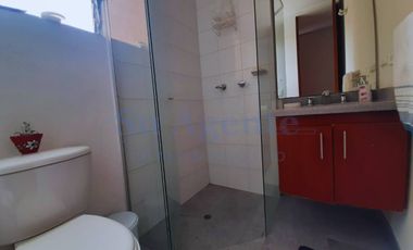 Venta, Casa 3 niveles, patio y parqueadero, La Balsa, Chia
