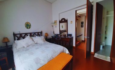 Venta, Casa 3 niveles, patio y parqueadero, La Balsa, Chia