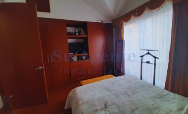 Venta, Casa 3 niveles, patio y parqueadero, La Balsa, Chia