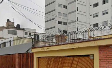 Venta de Terreno para proyecto inmobiliario en zona previligiada de Surco ( por el Trigal)