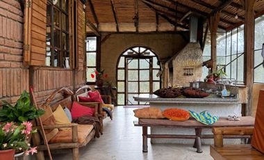 Finca con Casa Rústica  en  Santa Ana – A Solo 45 Minutos de Cuenca Azuay