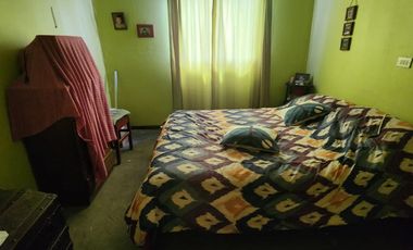 Venta terreno con casa. Alto potencial comercial y habitacional