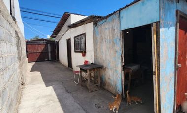 Venta terreno con casa. Alto potencial comercial y habitacional