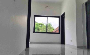 Dijual rumah baru Minimalis Modern  BSD Puspitaloka siap huni