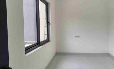 Dijual rumah baru Minimalis Modern  BSD Puspitaloka siap huni