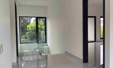 Dijual rumah baru Minimalis Modern  BSD Puspitaloka siap huni